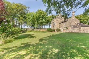 Photo 30- click for photo gallery